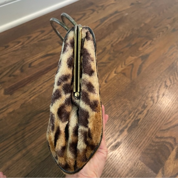 VINTAGE Leopard Cheetah Faux Fur Fuzzy Clutch - Picture 6 of 8